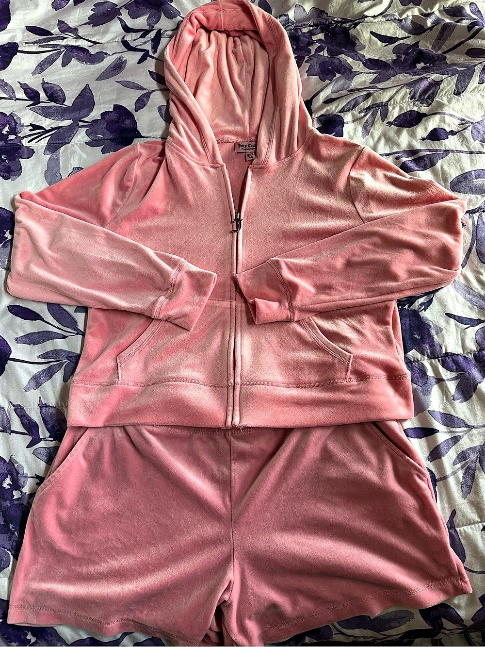 Juicy Couture OG Big Bling Velour Hoodie and Shorts Set & Shorts Set Pink XL